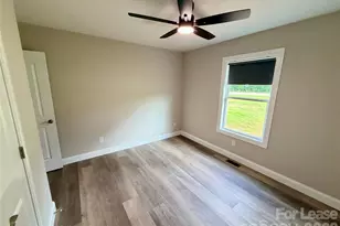 6415 Little Mountain Rd, Sherrills Ford, NC 28673 - Photo 32