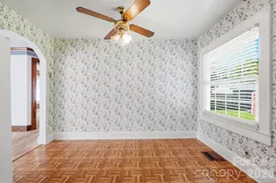 2517 Plum St, Charlotte, NC 28269 - Photo 16