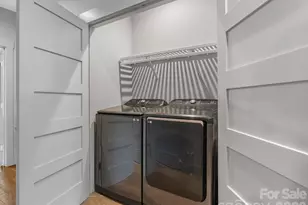 229 Broadway St, Asheville, NC 28801 - Photo 18