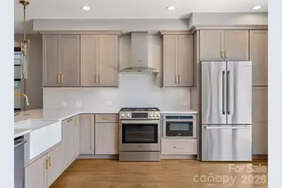 229 Broadway Street, Asheville, NC 28801 - Photo 6