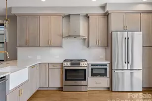 229 Broadway St, Asheville, NC 28801 - Photo 6