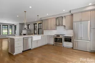 229 Broadway St, Asheville, NC 28801 - Photo 8
