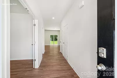 5124 Parker Forest Drive, Charlotte, NC 28215 - Photo 2
