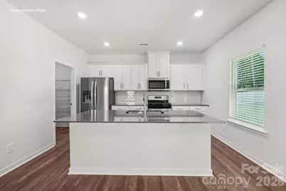 5124 Parker Forest Drive, Charlotte, NC 28215 - Photo 8