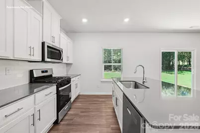 5124 Parker Forest Drive, Charlotte, NC 28215 - Photo 10