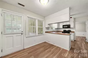 628 Bellows Ln, Charlotte, NC 28270 - Photo 16