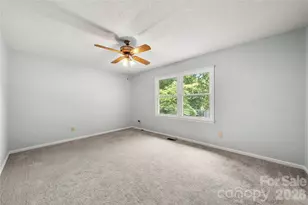 628 Bellows Ln, Charlotte, NC 28270 - Photo 32