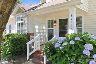 17307 Villanova Rd, Huntersville, NC 28078 - Photo 2