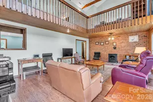 412 Smith Rd, Landrum, SC 29356 - Photo 4