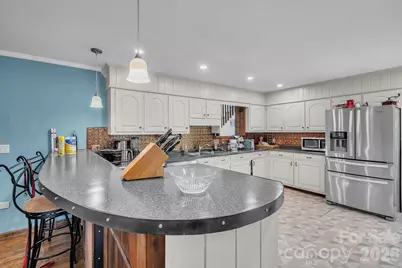 412 Smith Road, Landrum, SC 29356 - Photo 10