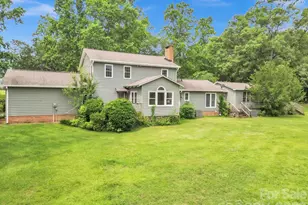 412 Smith Rd, Landrum, SC 29356 - Photo 2