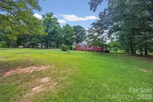 2236 Mountain Gap Rd, Richburg, SC 29729 - Photo 2