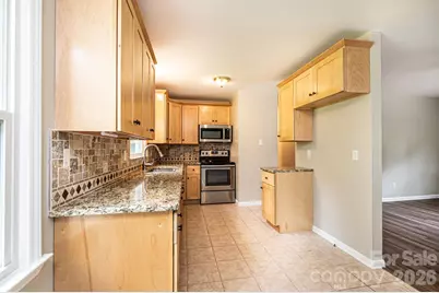 5424 Glenview Drive, Hickory, NC 28602 - Photo 14