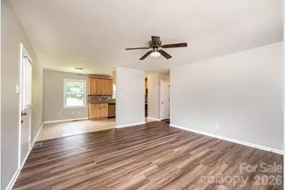 5424 Glenview Drive, Hickory, NC 28602 - Photo 10