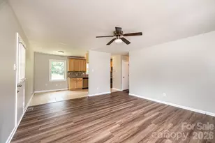 5424 Glenview Dr, Hickory, NC 28602 - Photo 10