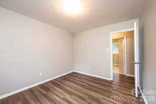 5424 Glenview Dr, Hickory, NC 28602 - Photo 22