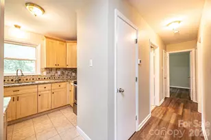 5424 Glenview Dr, Hickory, NC 28602 - Photo 18