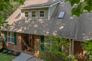 1518 Southpointe Dr, Morganton, NC 28655 - Photo 2