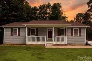 628 Hidden View Loop, Marion, NC 28752 - Photo 2
