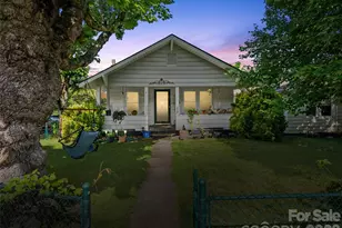 2 Pelzer St, Asheville, NC 28804 - Photo 1