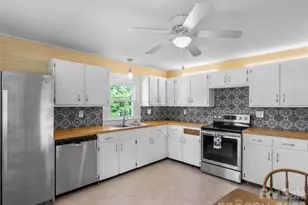 2 Pelzer St, Asheville, NC 28804 - Photo 16