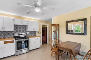 2 Pelzer St, Asheville, NC 28804 - Photo 14