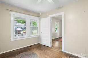 2 Pelzer St, Asheville, NC 28804 - Photo 8