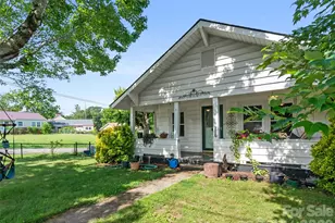 2 Pelzer St, Asheville, NC 28804 - Photo 24