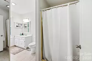 16 Audubon Dr, Asheville, NC 28804 - Photo 26