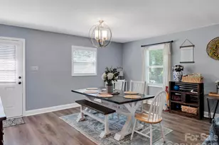 421 Catawba Cir N, Matthews, NC 28104 - Photo 8