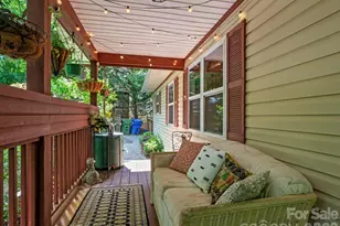 22 Wilson Creek Dr, Asheville, NC 28803 - Photo 4