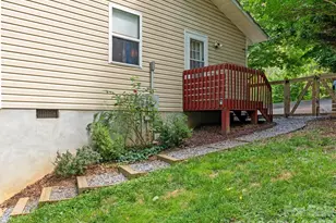 22 Wilson Creek Dr, Asheville, NC 28803 - Photo 24