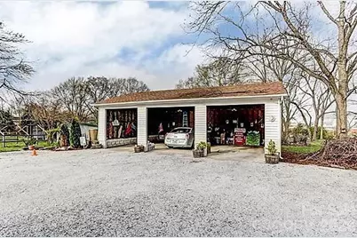 301 Cleveland Avenue, Grover, NC 28073 - Photo 20
