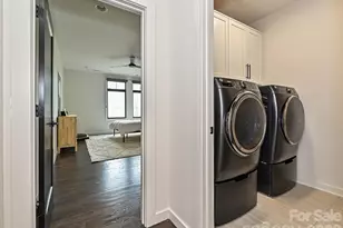 432 E 33rd St, Charlotte, NC 28205 - Photo 20