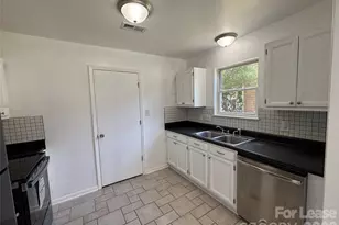 9419 Oren Thompson Rd, Charlotte, NC 28213 - Photo 14
