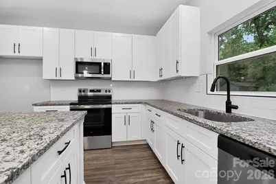 300 Margarette Avenue, Belmont, NC 28012 - Photo 10
