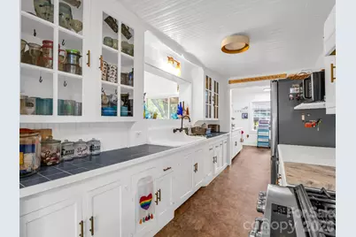 23 Sunset Drive, Black Mountain, NC 28711 - Photo 14