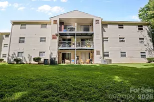 7984 Shady Oak Trail, Charlotte, NC 28210 - Photo 18