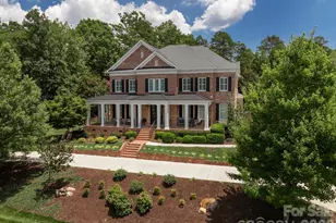 1348 Shinnecock Ln, Fort Mill, SC 29707 - Photo 2