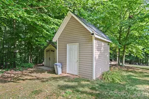 1042 Marguerite Dr, Lowell, NC 28098 - Photo 32