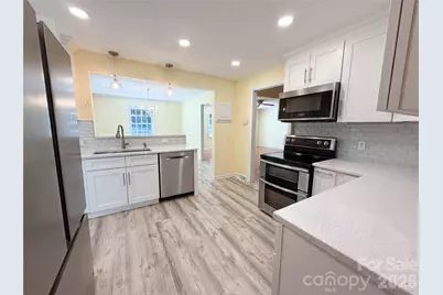 501 Derby Court, Gastonia, NC 28054 - Photo 2
