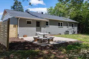 1102 Afton Dr, Cajahs Mountain, NC 28645 - Photo 28