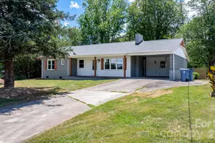 1102 Afton Dr, Cajahs Mountain, NC 28645 - Photo 6