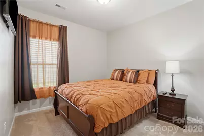 5221 Upton Place, Charlotte, NC 28215 - Photo 10