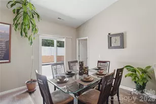 5221 Upton Pl, Charlotte, NC 28215 - Photo 20