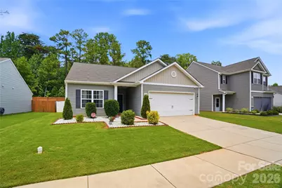 5221 Upton Place, Charlotte, NC 28215 - Photo 2