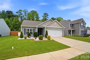 5221 Upton Pl, Charlotte, NC 28215 - Photo 2