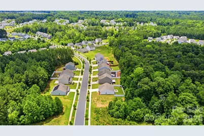 5221 Upton Place, Charlotte, NC 28215 - Photo 4