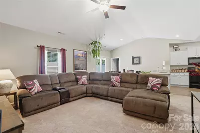 5221 Upton Place, Charlotte, NC 28215 - Photo 16