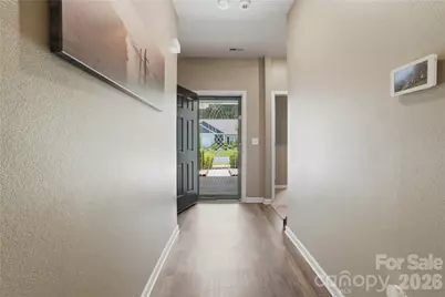 5221 Upton Place, Charlotte, NC 28215 - Photo 8